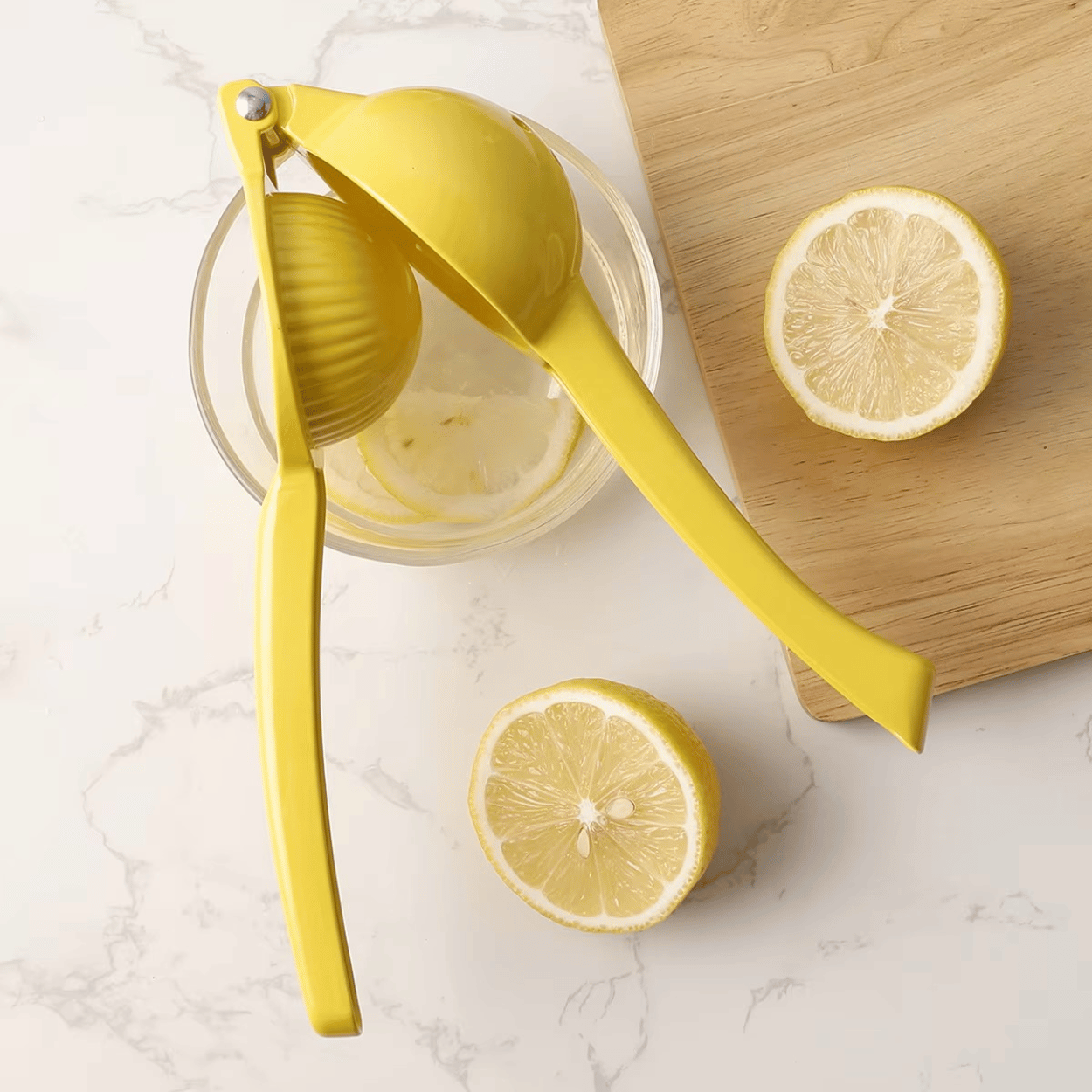presse-citron-manuel-dote-de-7perforations