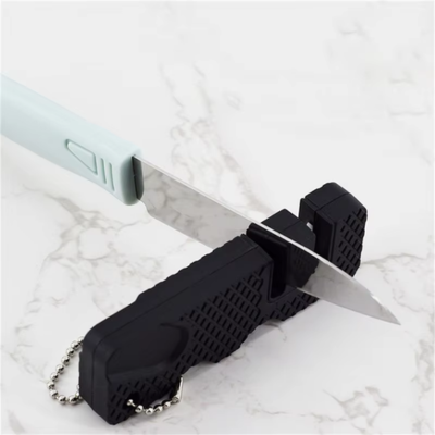 aiguiseur-de-couteaux-noir-solide