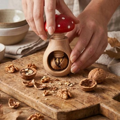 Casse noix en bois