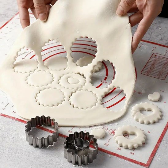 emporte-piece-biscuit-decoupe-pate-pour-biscuit