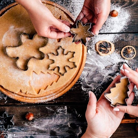 emporte piece noel bonhomme pain depice sapin locon