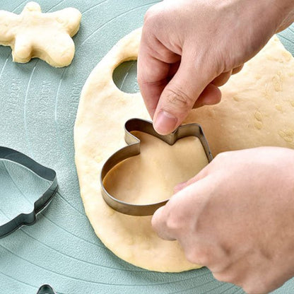 emporte piece noel mitaine bonhomme pain depice