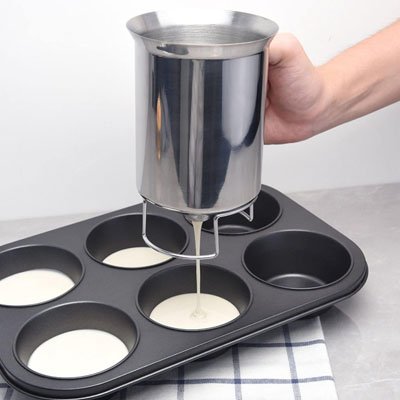 Entonnoir à piston pour moins de stress en cuisine