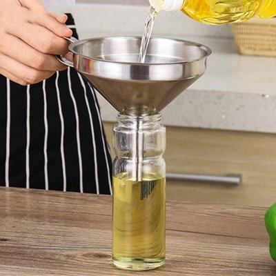 Entonnoir pour filtrer tous vos liquides et ingrédients