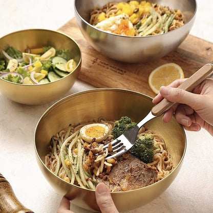 Grand bol cul de poule inox pour fouetter crème et préparer pâte
