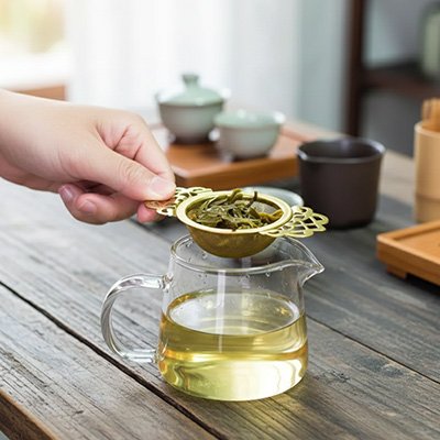 Passoire à thé fine pour une infusion sans résidus et pleine de saveurs