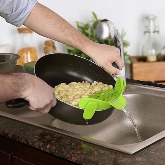 Passoire clip ergonomique gris