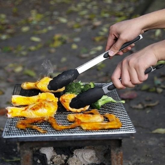 Pince à barbecue grillades et service à table