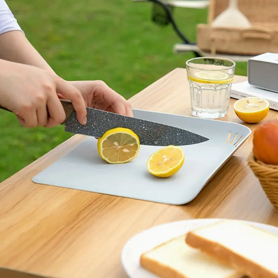 planche a decouper decoupe de fruits et legumes