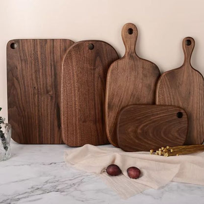 planche-a-decouper-en-bois-de-noyer-de-qualite-haut-de-gamme