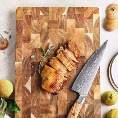 planche-a-decouper-en-bois-durable-mozaique
