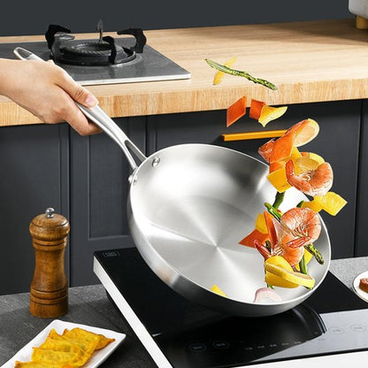 poele-inox-multicouche-pour-saisir-plus-precisement