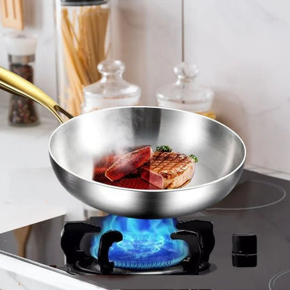 poele-inox-poignee-isolante-prise-confortable