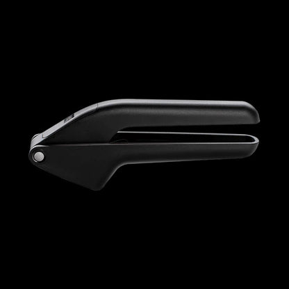 presse-ail-noir-robuste-compact