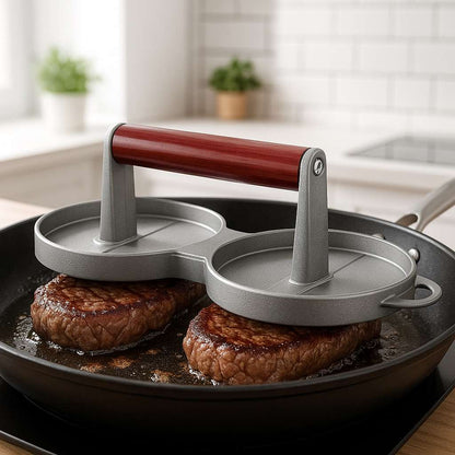 presse-steak-double-dans-une-poele-en-fonte-duopress