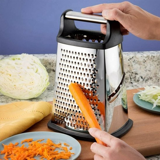 Râpe à carottes avec bol pour râpage