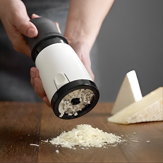 Râpe à fromage  blanc