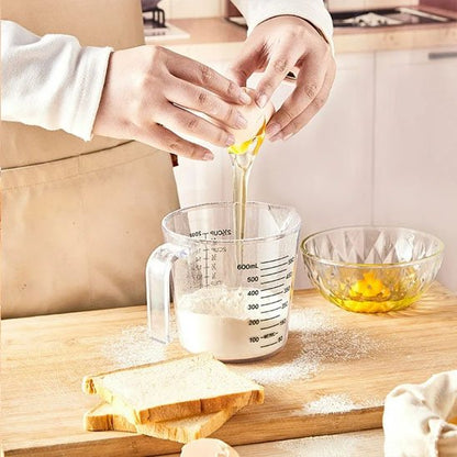 Verre doseur liquide transparent cuisine pâtisserie